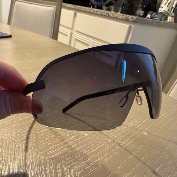 ILLESTEVA hopper black gradient shield‎ sunglasses cat.2 main image 10